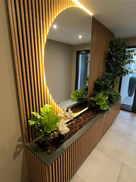 <center>Meuble de décoration</center> <center>Meuble de décoration</center>